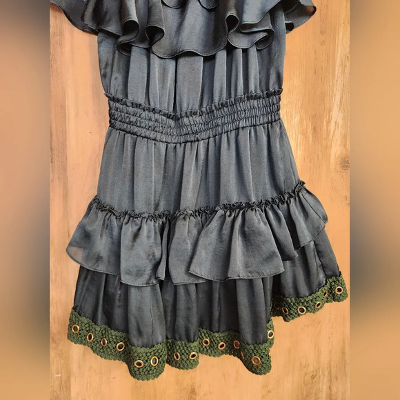 MISA Los Angeles Jules Mini Dress Off Shoulder Satin in Emerald Size XS Women's - Picture 7 of 13